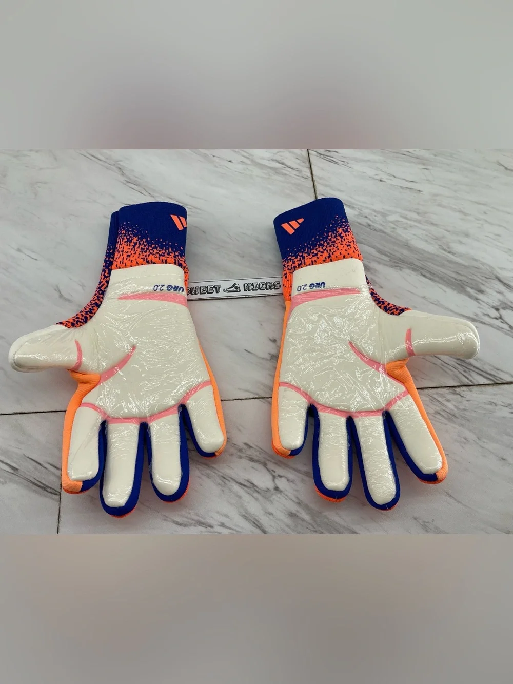 Adidas Predator Pro Goalkeeper Gloves